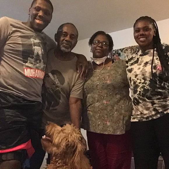 Meet your Posher, Carla - Picture 1 of 1